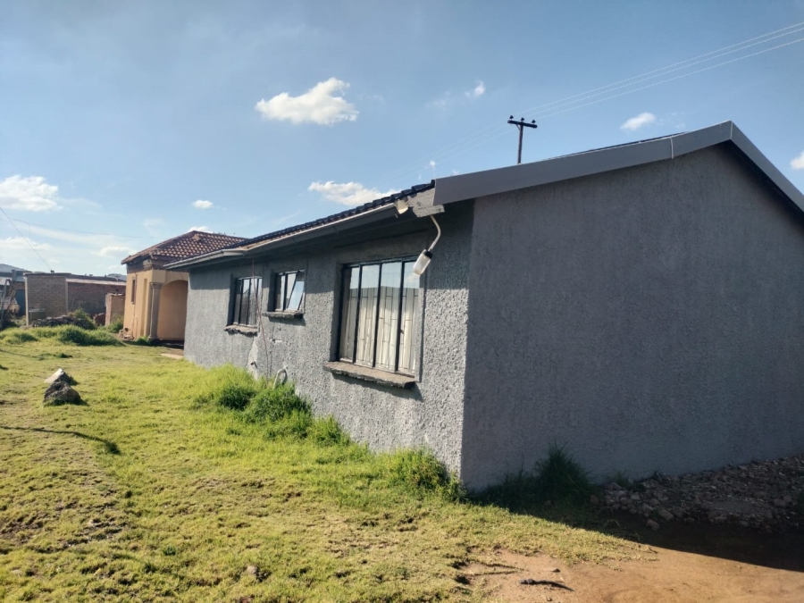 3 Bedroom Property for Sale in Sechaba Mahobeville Free State